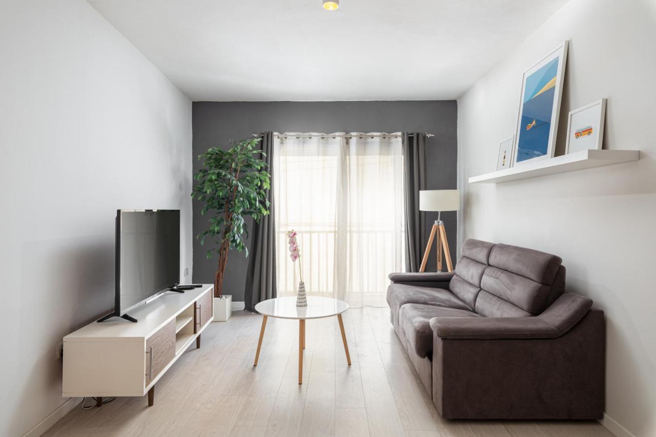 Modern 3 Bedroom & 3 Bathroom Apartment - Near Balluta Bay Saint Julian's ภายนอก รูปภาพ