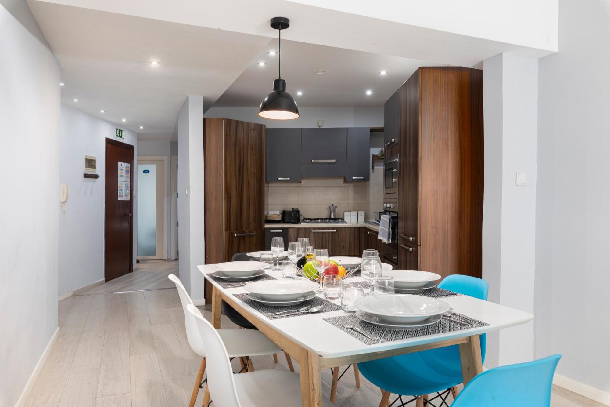 Modern 3 Bedroom & 3 Bathroom Apartment - Near Balluta Bay Saint Julian's ภายนอก รูปภาพ